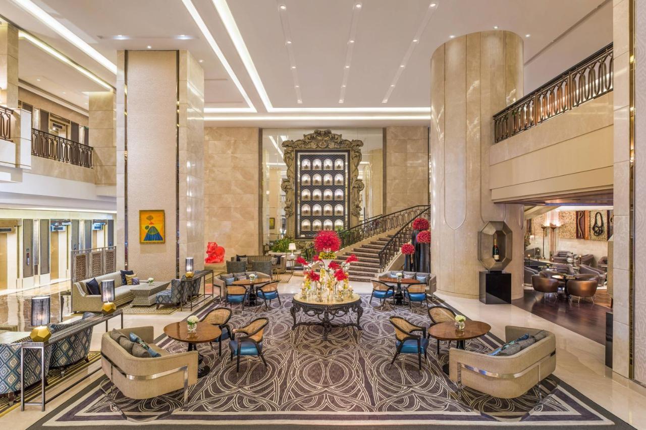Hotel The St. Regis Bombaj Zewnętrze zdjęcie The lobby of the hotel
